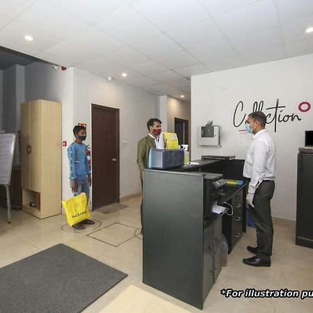 Collection O 83775 Hotel 4King Surate Extérieur photo
