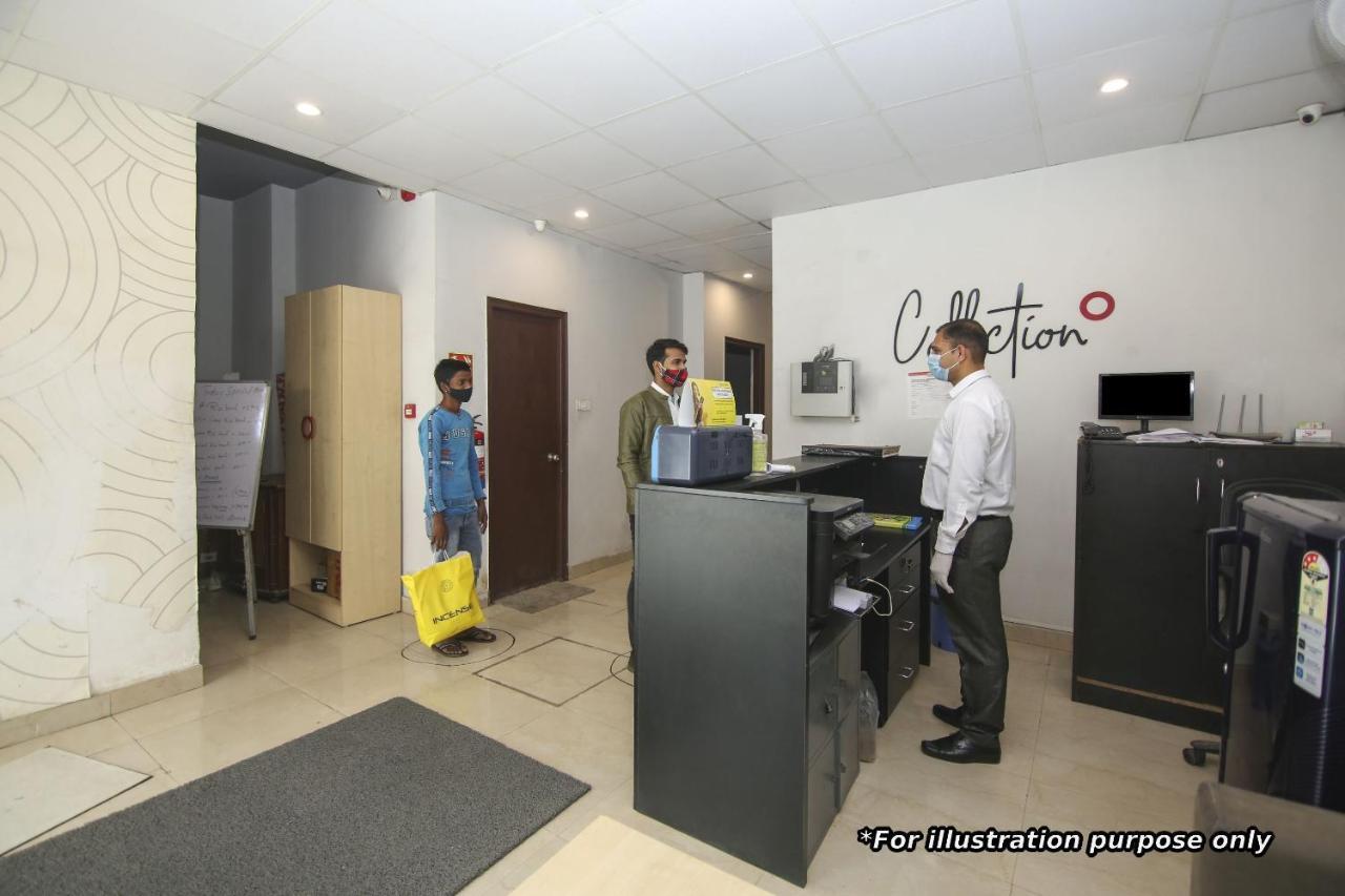 Collection O 83775 Hotel 4King Surate Extérieur photo